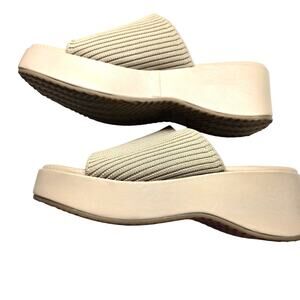 Dream Paris Women's 6 Shoe Beige Platform 2.5 Inch Heel Slip On Open Toe